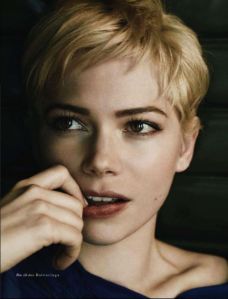 Talented actress Michelle Williams has contemplated  quitting acting.