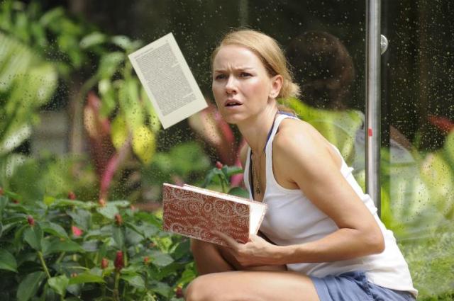 Naomi Watts in The Impossible: just before the wave hits